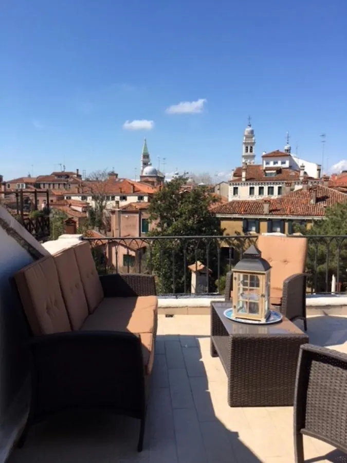 Venice Holiday Terrace Apartment