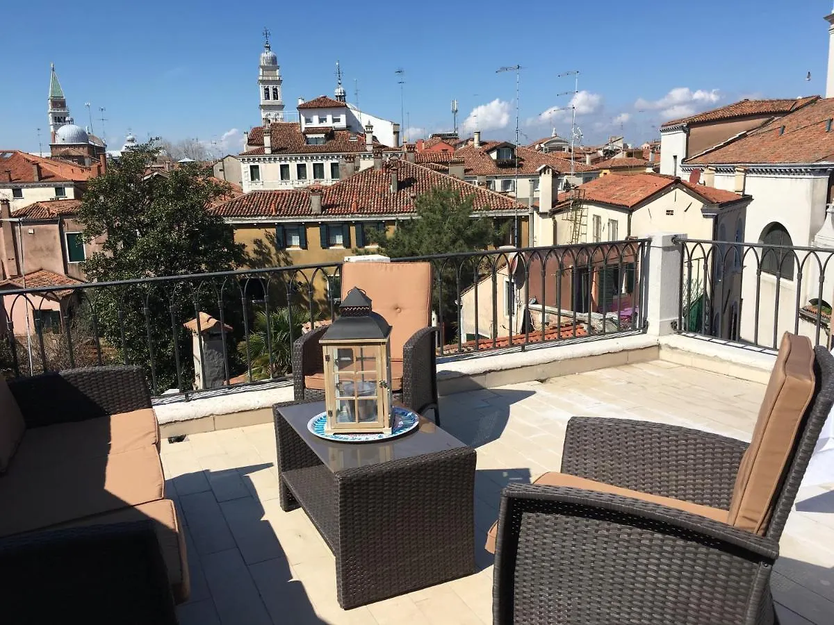 Venice Holiday Terrace Apartment